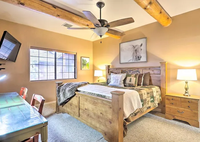 Holiday home Furnished Balcony W/ Fire Pit: Pinetop Mtn Escape!